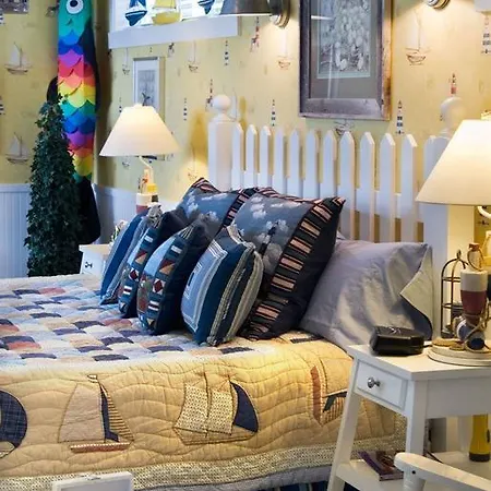Baywood Shores B&B-3